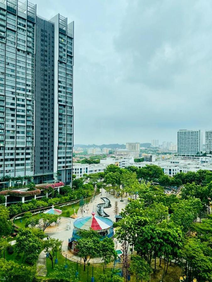 Homestay I-City Cantik, Tenang, Wifi, 4K Smart Tv, Netflix, Coway, Free Parking Shah Alam Exterior foto