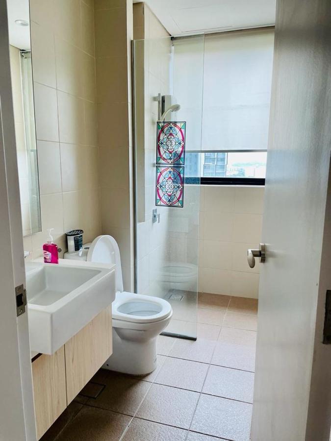 Homestay I-City Cantik, Tenang, Wifi, 4K Smart Tv, Netflix, Coway, Free Parking Shah Alam Exterior foto